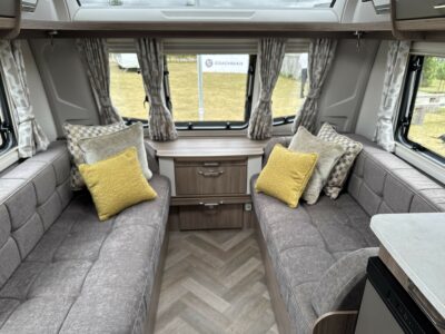 2026 Coachman VIP 545 caravan lounge